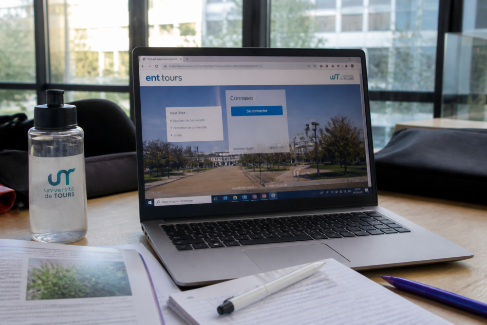 Portail officiel de connexion de l’ENT Tours affiché sur un ordinateur